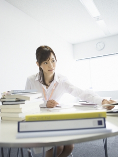 事業の開始、法人の設立にはどんな書類が必要?どこに提出すればいい?